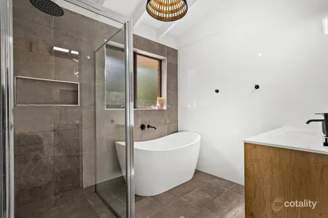 Property photo of 8 Balook Street Mount Keira NSW 2500