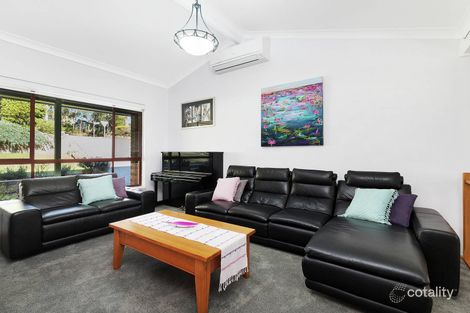 Property photo of 4 De Saxe Close Thornleigh NSW 2120