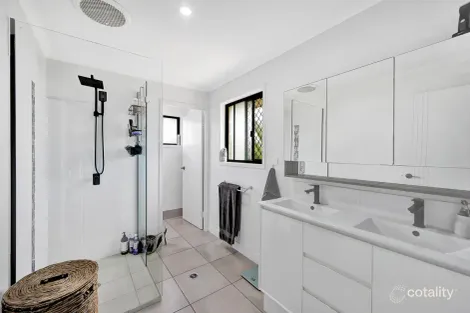 Property photo of 36 Periwinkle Crescent Toogoom QLD 4655