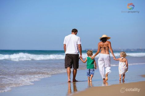 Property photo of 27 Oceanic Drive Warana QLD 4575