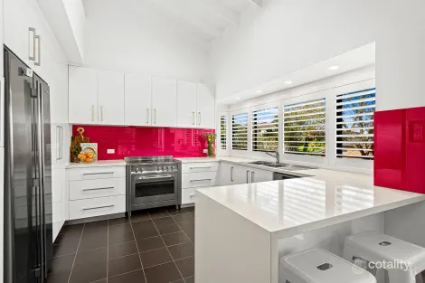 Property photo of 8 Balook Street Mount Keira NSW 2500