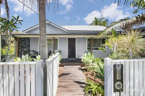 22 Cambridge St, Umina Beach, NSW 2257