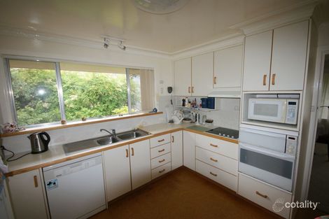Property photo of 28 White Avenue Armidale NSW 2350