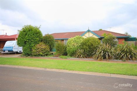 18 Clarendon Dr, Melton South, VIC 3338