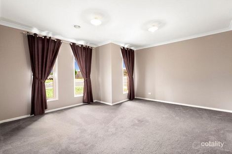 Property photo of 19 Breenview Place Doreen VIC 3754