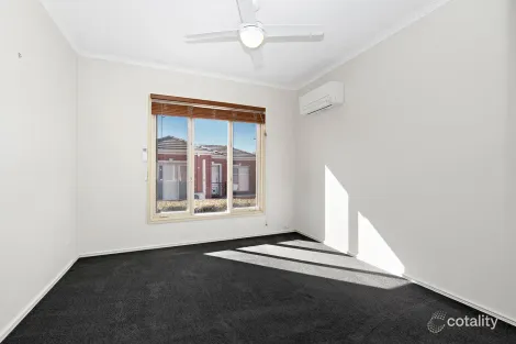 Property photo of 2/55-57 Wetherby Road Doncaster VIC 3108