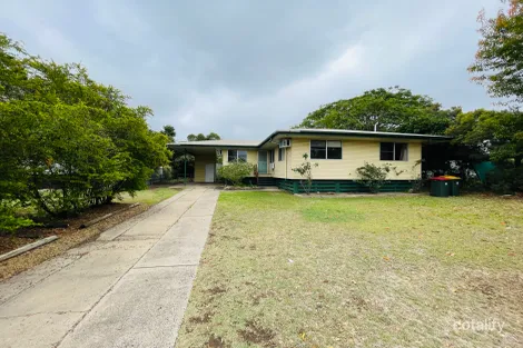 Property photo of 3 Fraser Court Dysart QLD 4745