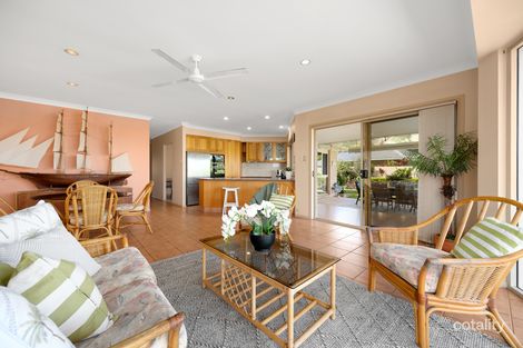 Property photo of 134 Monterey Keys Drive Helensvale QLD 4212