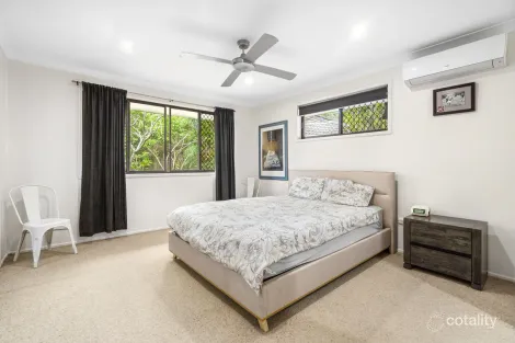 Property photo of 5 Beech Court Elanora QLD 4221