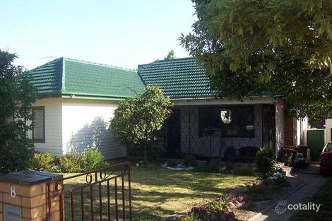 8 Hillcrest Ave, Chadstone, VIC 3148