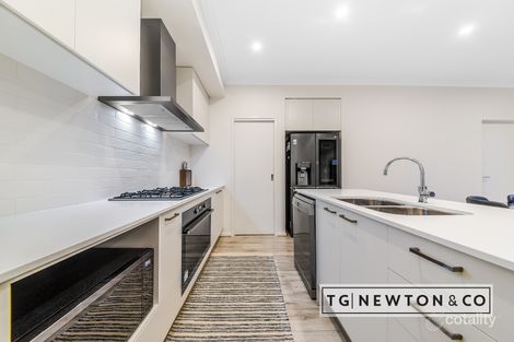 Property photo of 8 Clamoroso Drive Clyde North VIC 3978