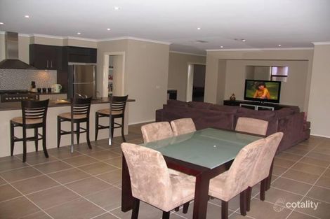 Property photo of 19 Yellowbox Way Brookfield VIC 3338