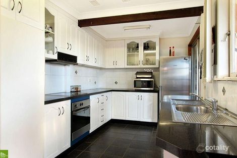 Property photo of 10 Allambie Avenue Koonawarra NSW 2530