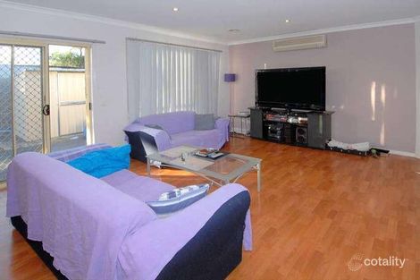 Property photo of 2/65 Errington Road St Albans VIC 3021