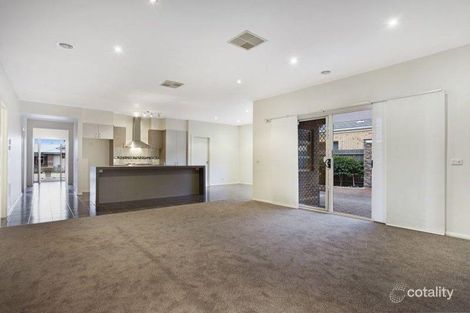 Property photo of 24 Rosslare Place Cranbourne VIC 3977