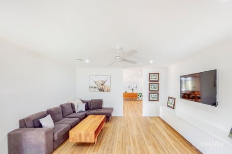 Property photo of 2 Gumtree Court Carrum Downs VIC 3201