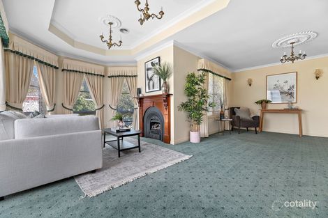 Property photo of 15 Nightingale Crescent Berwick VIC 3806