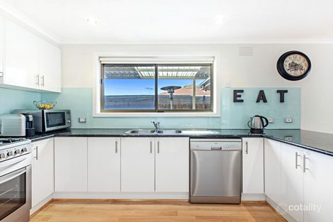 Property photo of 6 McGrath Close Kealba VIC 3021