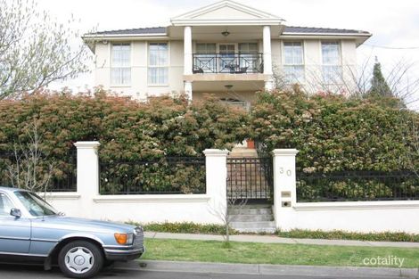 Property photo of 30 Leyland Road Mount Waverley VIC 3149