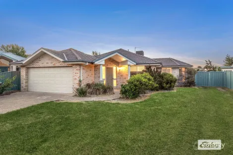 35 Robbins Dr, East Albury, NSW 2640