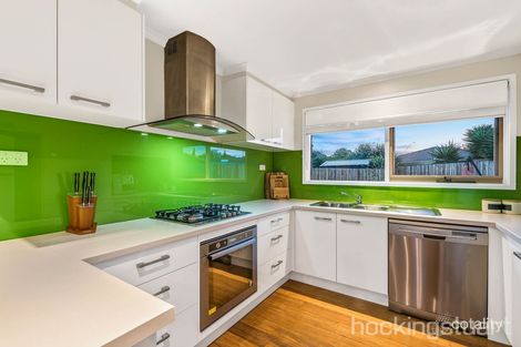 Property photo of 24 Longbeach Close Aspendale VIC 3195