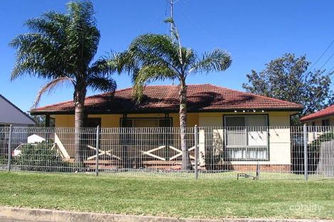 13 Hogarth Ave, Mount Warrigal, NSW 2528