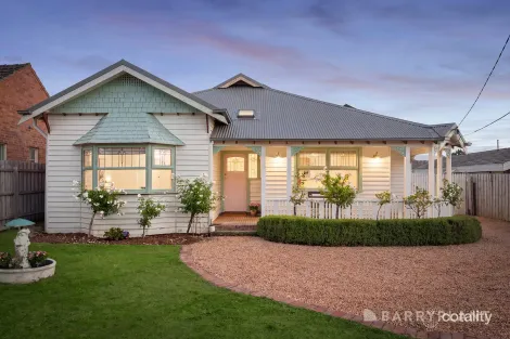 42 Scoresby Rd, Bayswater, VIC 3153