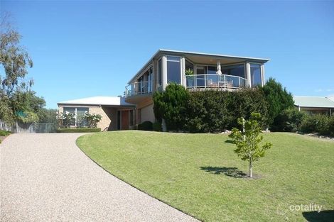 18 Windermere Tce, Paynesville, VIC 3880