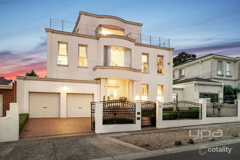 Property photo of 4 Hunter Avenue Roxburgh Park VIC 3064