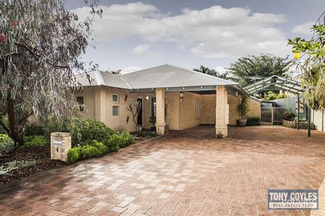 Property photo of 4 Stampel Gardens Kardinya WA 6163