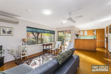 Property photo of 4 Stampel Gardens Kardinya WA 6163