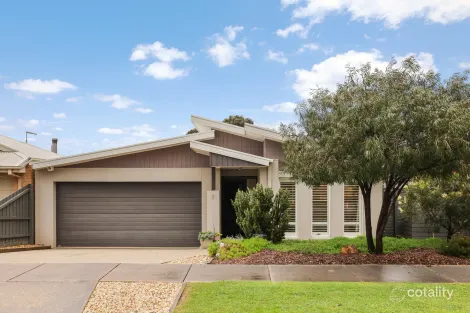 7 DUNES RD, COWES, VIC 3922