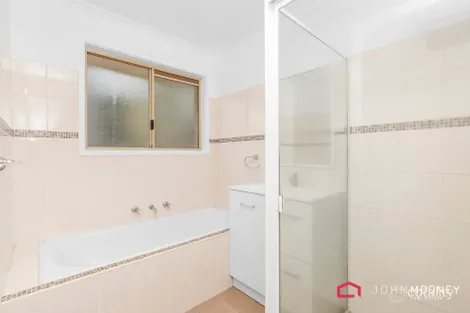 Property photo of 20 Karoom Drive Glenfield Park NSW 2650