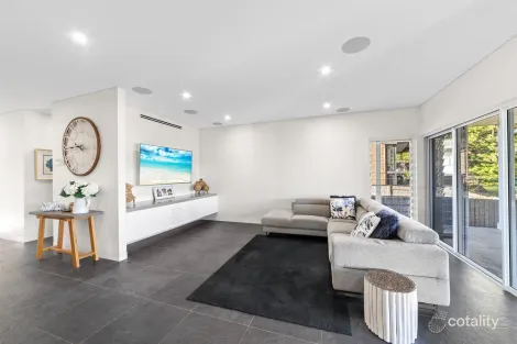 Property photo of 33 Bay Street Patonga NSW 2256