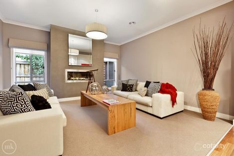 Property photo of 74 Leane Drive Eltham VIC 3095
