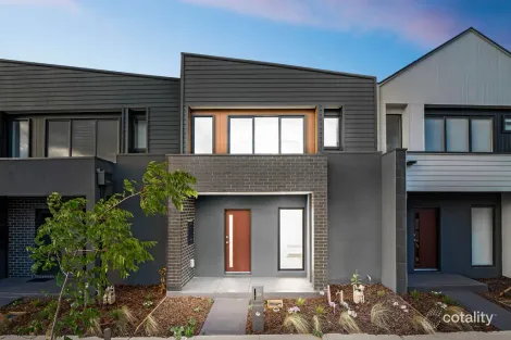 Property photo of 11 Aviana Walk Wyndham Vale VIC 3024