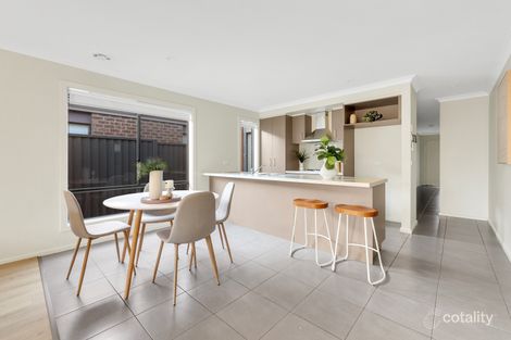 Property photo of 13 Hestia Avenue Cranbourne West VIC 3977