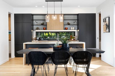 75 Amalfi Dr, Surfers Paradise, QLD 4217