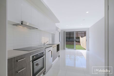 Property photo of 2/53 Locke Crescent Redbank Plains QLD 4301