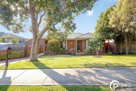 Property photo of 36 Lawrence Drive Berwick VIC 3806