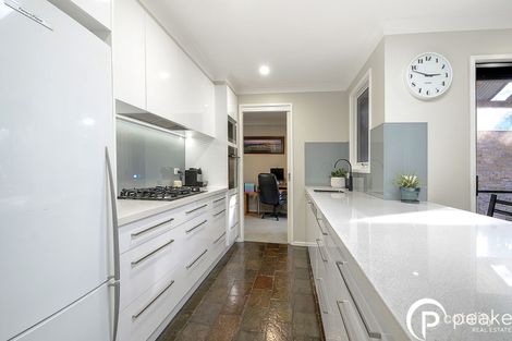 Property photo of 36 Lawrence Drive Berwick VIC 3806