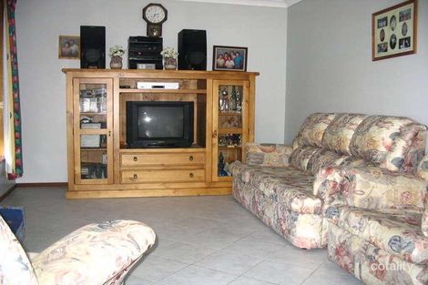 Property photo of 43 Phyllis Street Eastern Heights QLD 4305