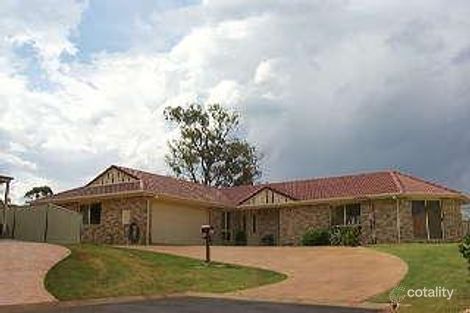 11 Christina Ct, Middle Ridge, QLD 4350