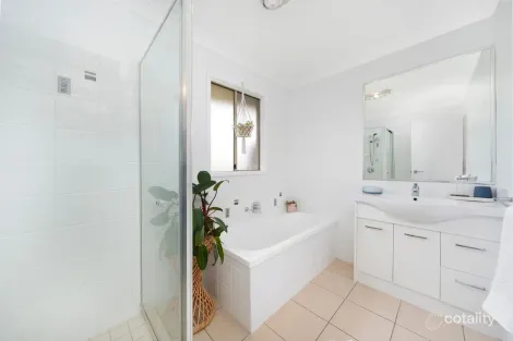 Property photo of 4 Ruby Lane Cooroy QLD 4563