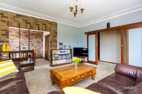 Property photo of 1/7 Clayton Crescent Kotara NSW 2289