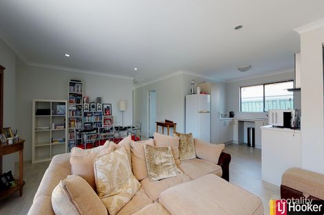 Property photo of 1/21 Fourth Avenue Mandurah WA 6210