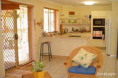 Property photo of 2 Maleny Place Helensvale QLD 4212