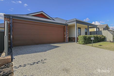 34 Litchfield Cir, Wandi, WA 6167