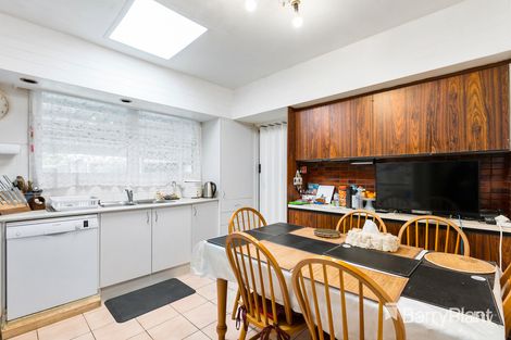 Property photo of 4 Railway Parade North Glen Waverley VIC 3150