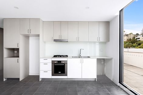 Property photo of 403/16-22 Sturdee Parade Dee Why NSW 2099